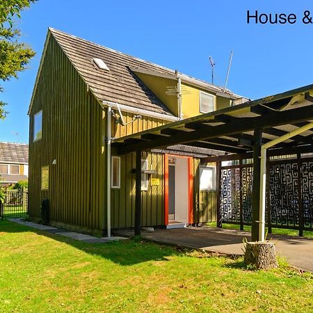 Water'S Edge City Retreat Rotorua Exterior foto