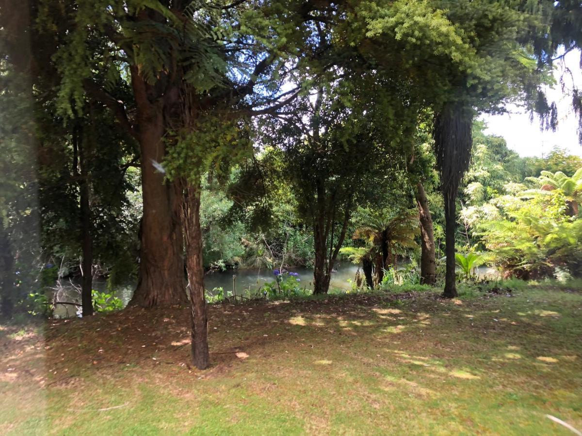 Water'S Edge City Retreat Rotorua Exterior foto